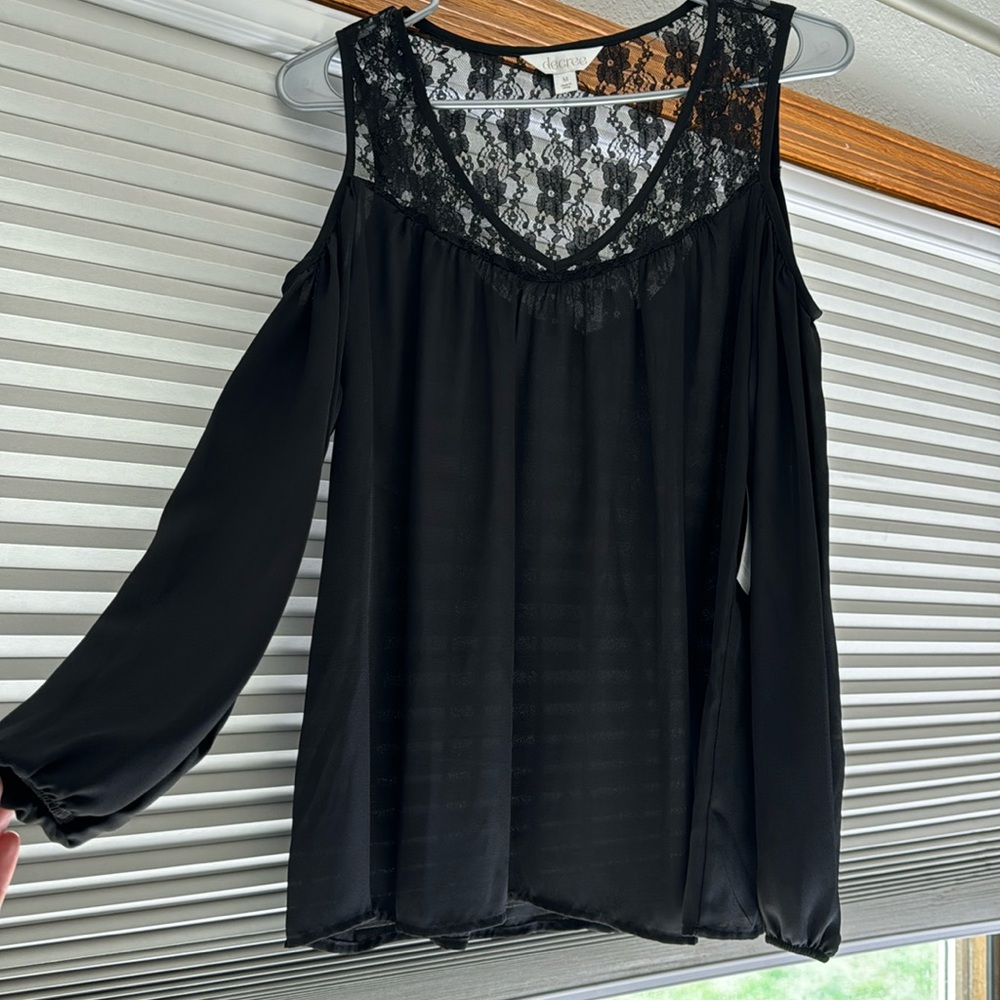 Woman’s Blouse
